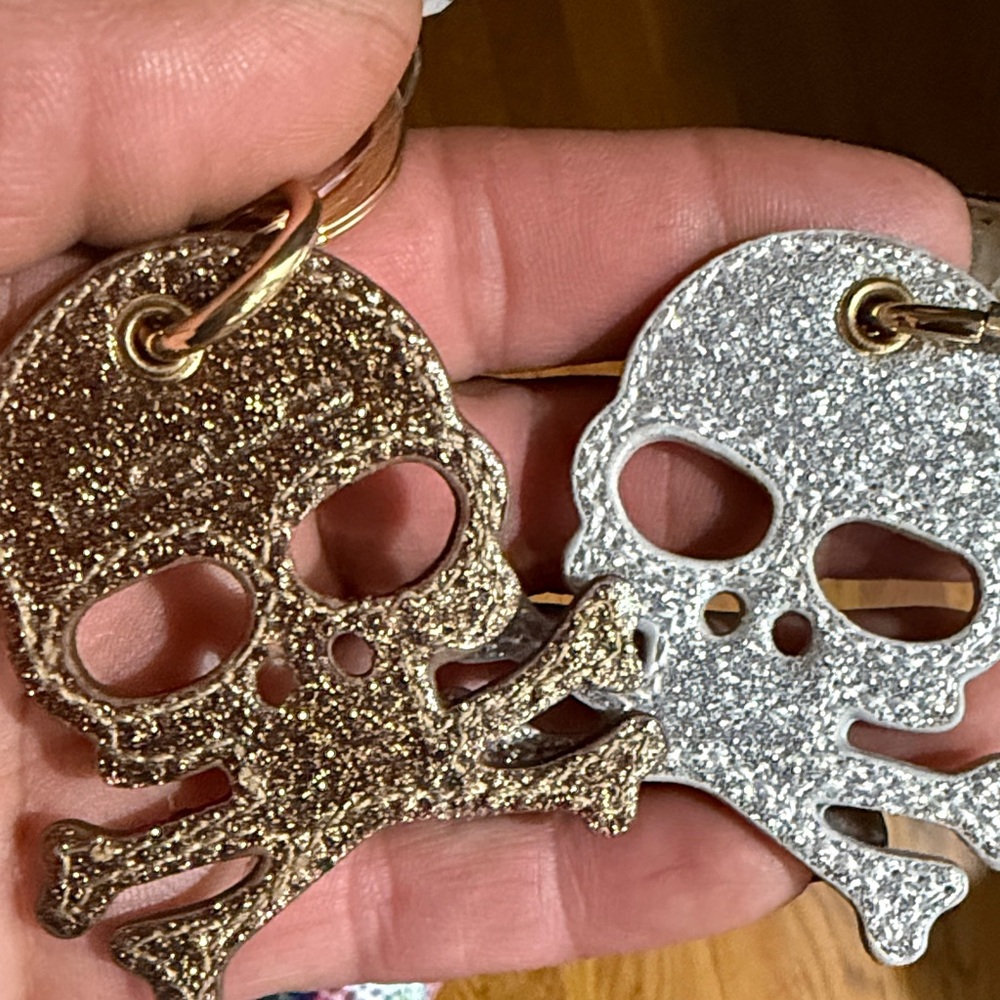 Glitter Skull Keychain Duo - Silver and Brown - Picture 2 of 2